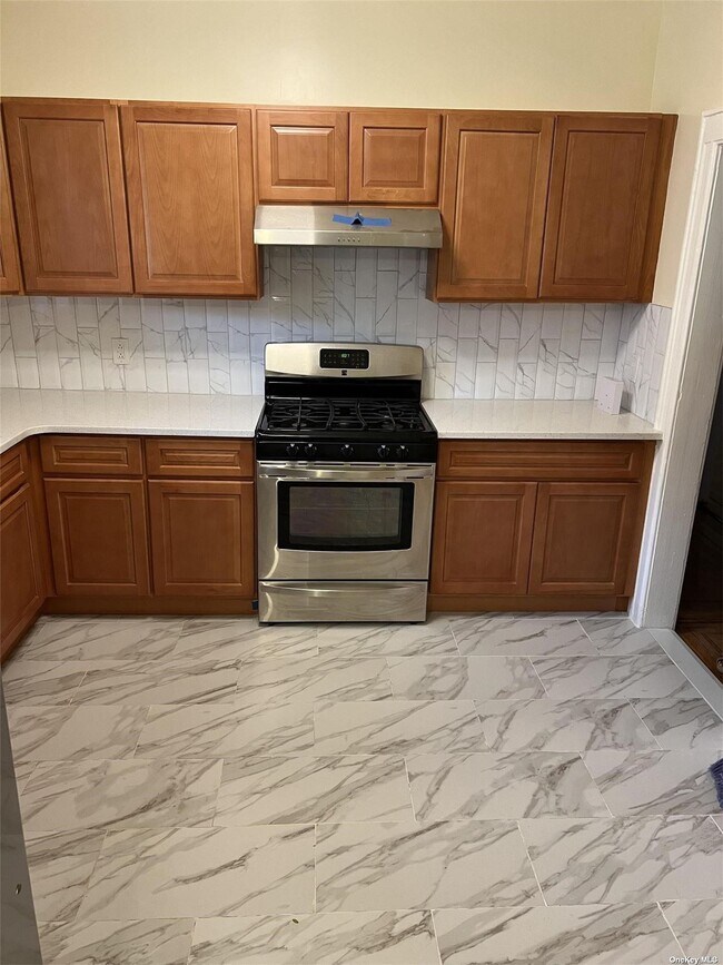 Foto del edificio - 957 E 39th St