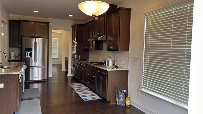 Building Photo - 3013 Haley Cir