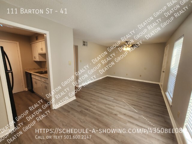 Foto del edificio - Welcome Home to Barton Oaks Apartments 111...