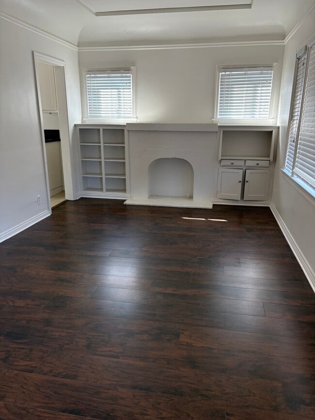 Foto del edificio - 1042 Saint Louis Ave