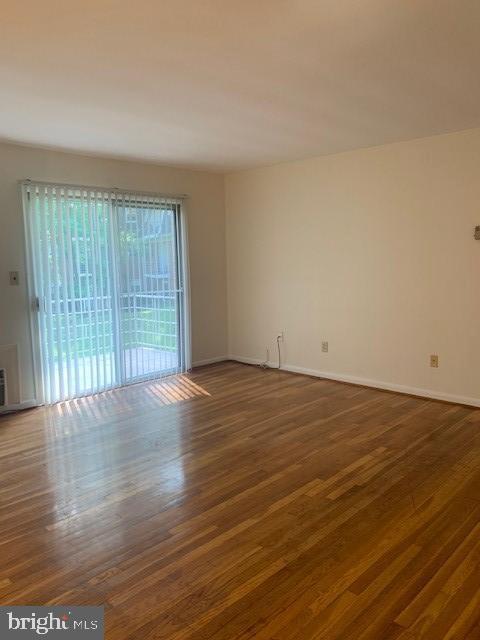 Foto del edificio - 903 Cooks Ln