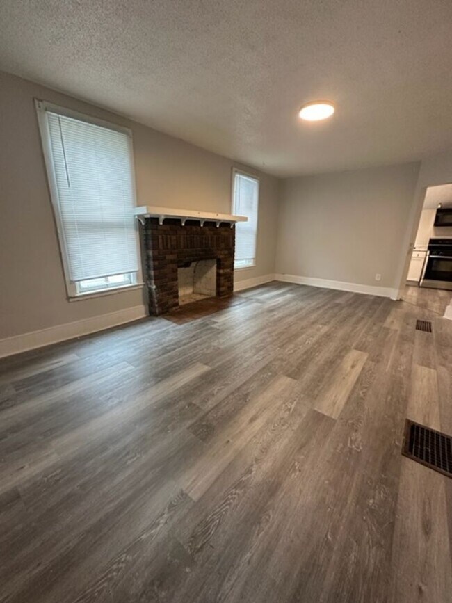 Foto del edificio - 1513 Whitewater Ave