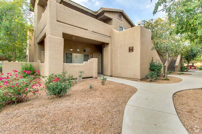 Building Photo - 1351 N Pleasant Dr