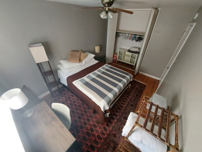 Foto del edificio - 2420 Sunset Rd
