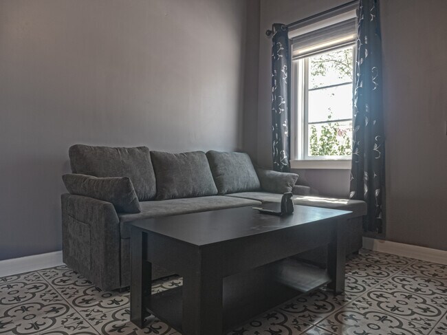 Foto del edificio - 2521 N 11th St