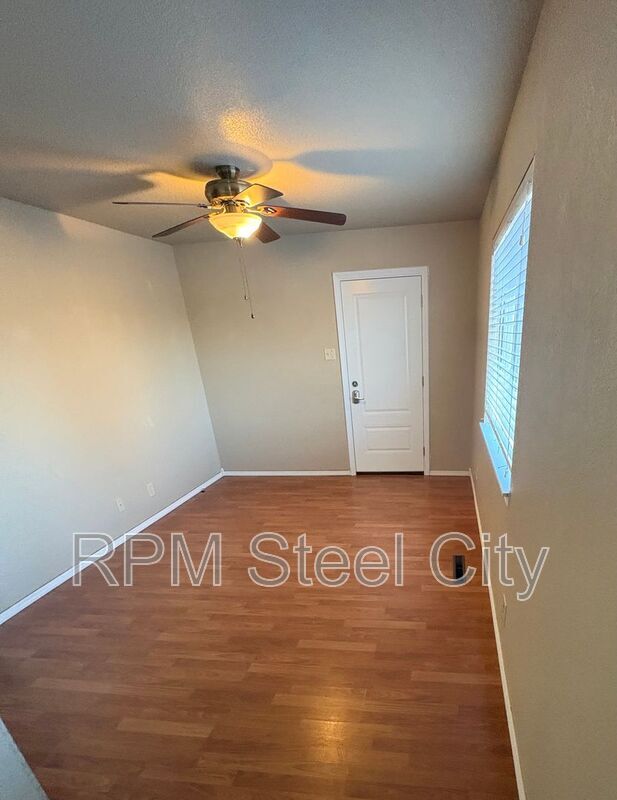 Foto del edificio - 1926 E 15th St