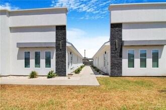 Building Photo - 14 N 36th St
