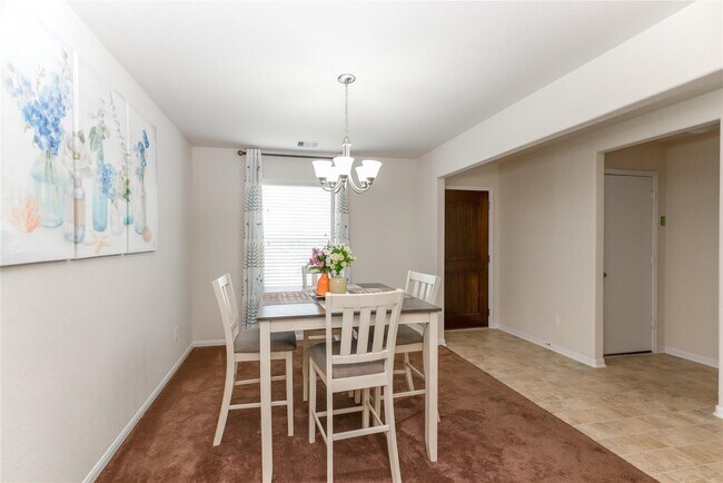 Foto del edificio - 2384 Elm Crossing Trail