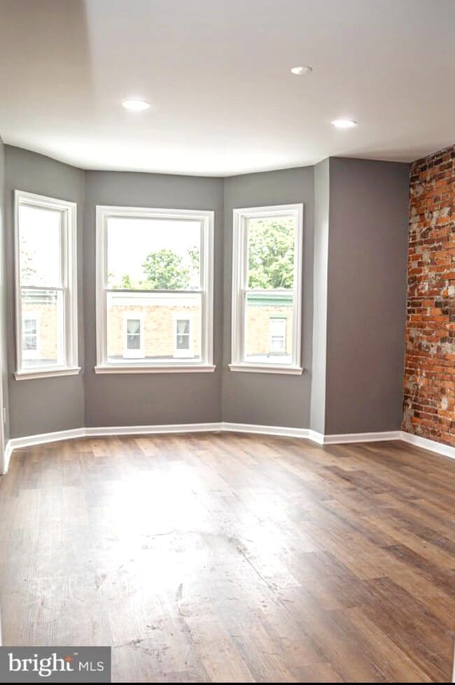 Building Photo - 5234 Walton Ave