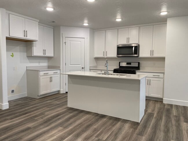 Building Photo - 2209 S 350 E