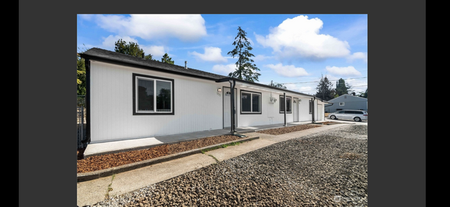 Building Photo - 1732 Olympic Ave
