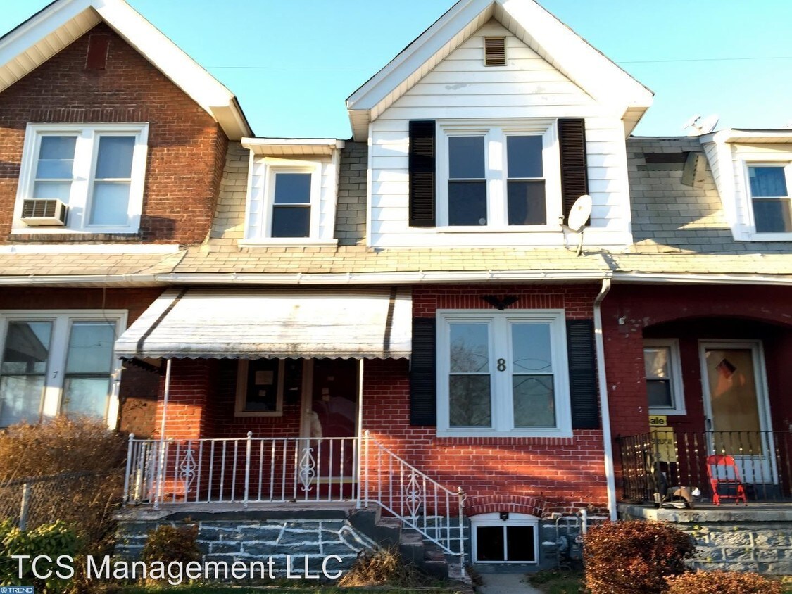 Primary Photo - 8 Chestnut St