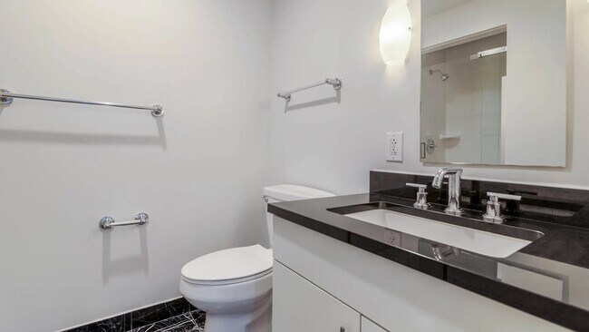 Foto del edificio - 425 Massachusetts Ave NW