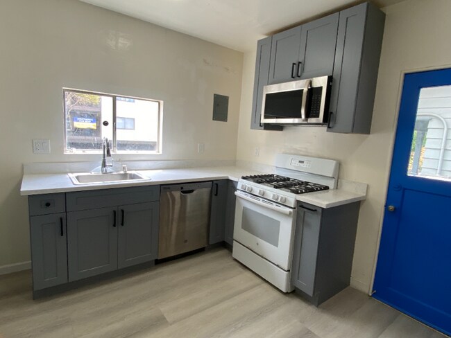 Foto del edificio - 2344 Fulton St