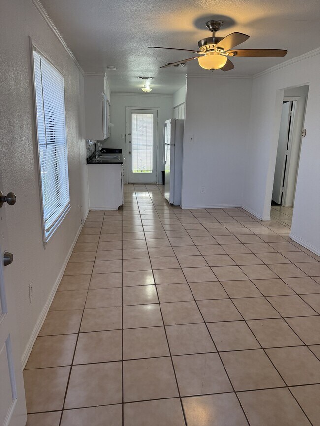 Foto del edificio - 2934 Chestnut Ave