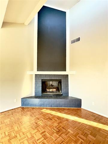 Foto del edificio - 3119 Lakeside Dr