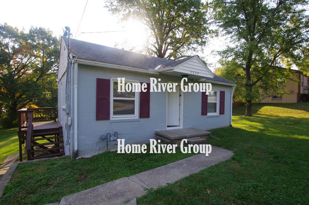 Foto principal - 7859 James A Reed Rd