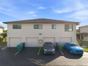 Building Photo - 13933 SW 46th Terrace