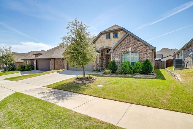 Foto del edificio - Amazing 3 Bed, 2 Bath Rental Available in the Highly Desirable Live Oak Creek- WSISD- 76108