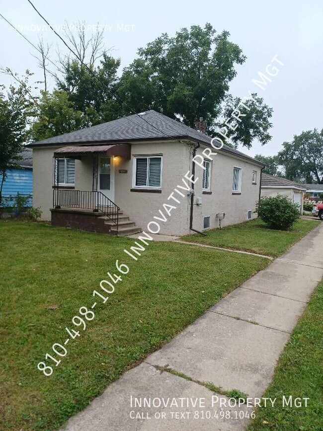 Building Photo - Recently updated 2 bedroom, 1 bath home in...