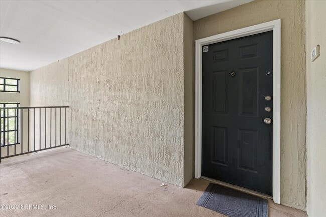 Foto del edificio - 3591 Kernan Blvd S