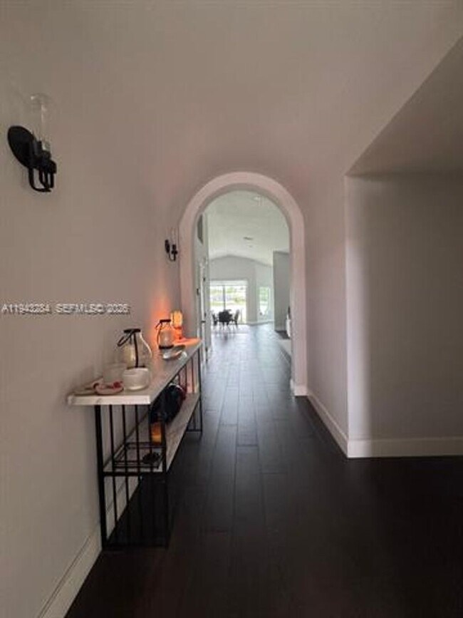 Foto del edificio - 16440 Ruby Lake