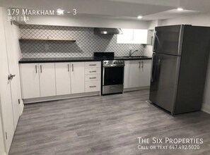 Building Photo - 179 Markham St