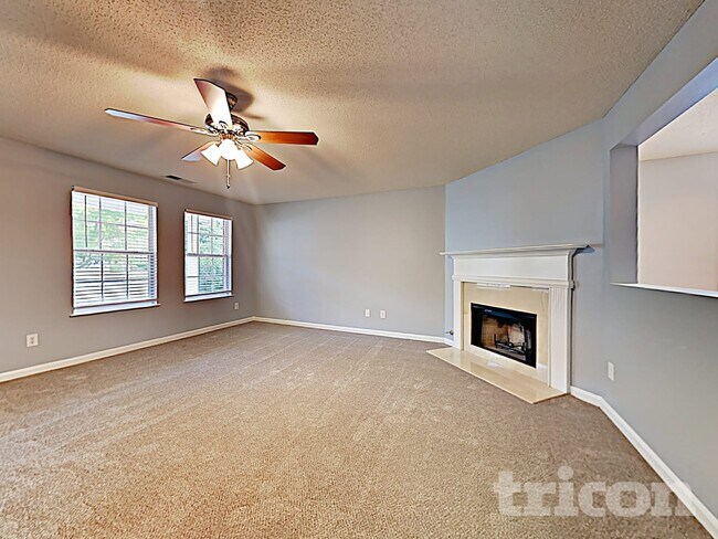 Foto del edificio - 1003 Sycamore Ln