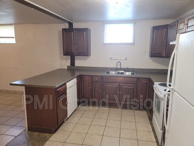 Foto del edificio - 204 W Grant Ave