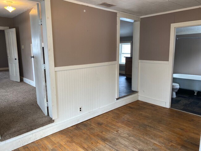 Building Photo - 1216 Arthur St