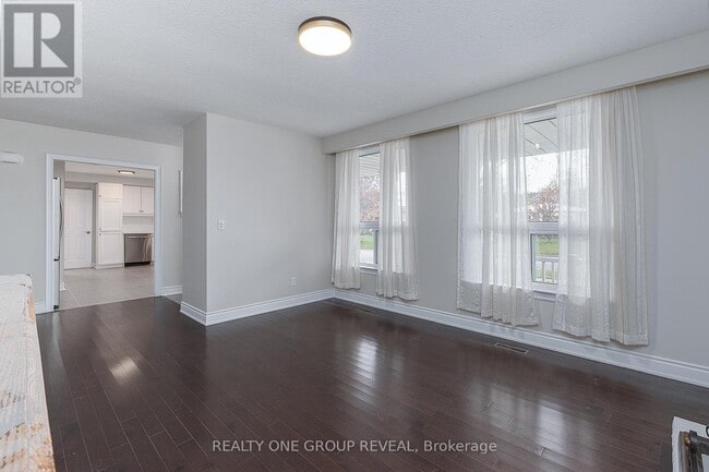 Building Photo - 14 Taylor Rd