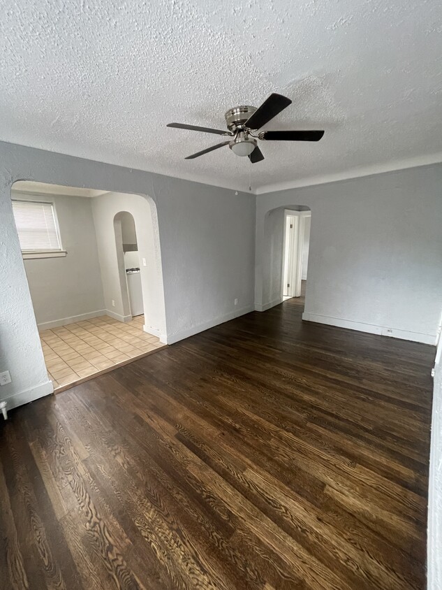 Foto principal - 17790 Palmer St