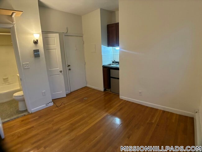 Building Photo - 49 S Huntington Ave