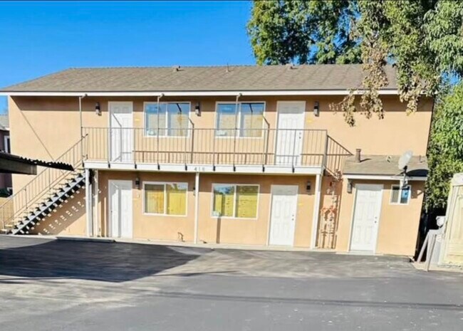 Foto del edificio - 418 S Backer Ave