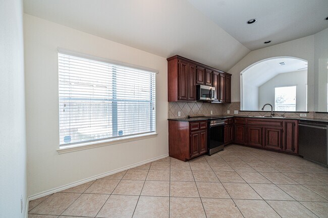Building Photo - 2111 Sailwind Dr