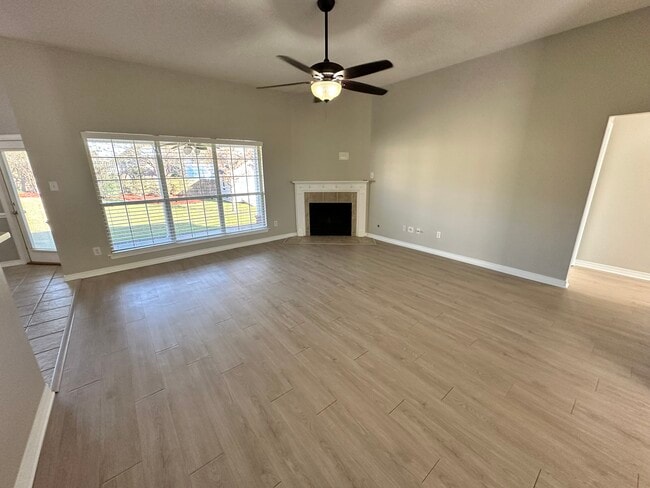 Foto del edificio - 27094 Stratford Glen Dr