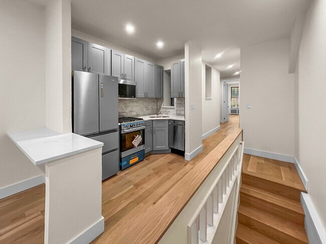 Foto del edificio - 149 E 81st St