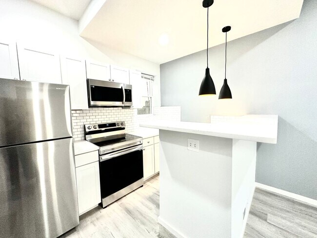 Photo - 1721 Mifflin St Apartment