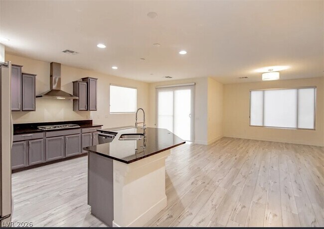 Foto del edificio - 7148 Avana St