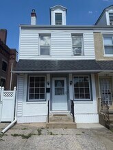 Building Photo - 133 S Main St