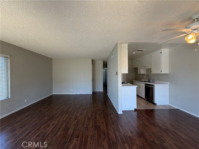 Building Photo - 1145 N Barston Ave