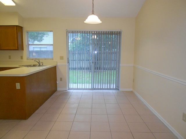 Building Photo - Sanford - 3 Bedroom, 2 Bathroom - $1,695.00