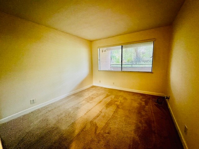 Building Photo - 39199 Guardino Dr
