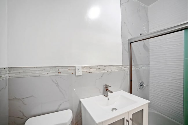 Building Photo - 74 Pilling St