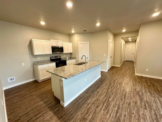 Foto del edificio - 2012 Bryan Ave