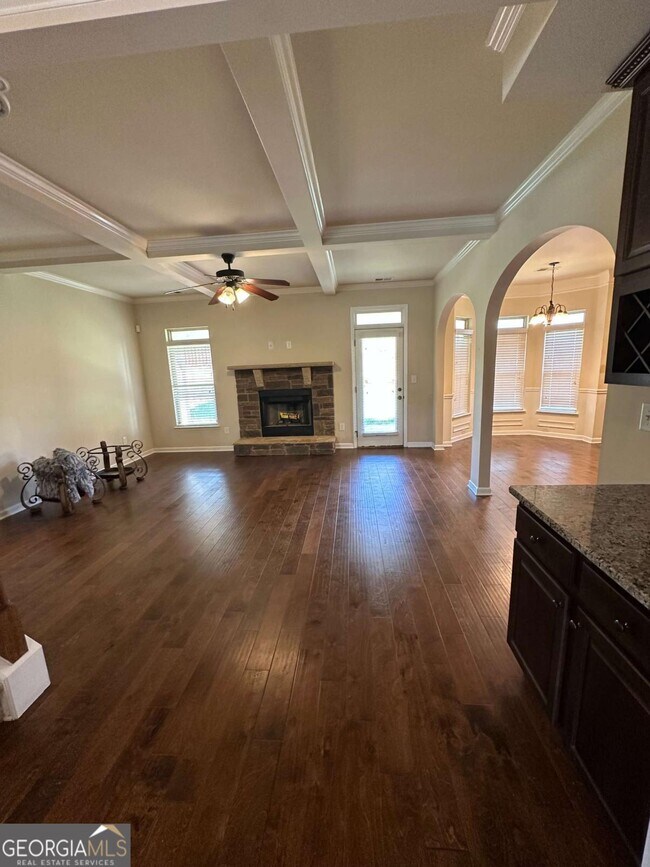 Building Photo - 852 Nevis Way