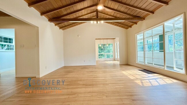 Building Photo - Elegant Modern Montclair Retreat Designed ...