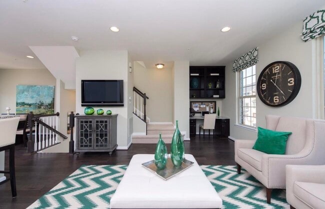 Building Photo - 505 Rio Grande Dr