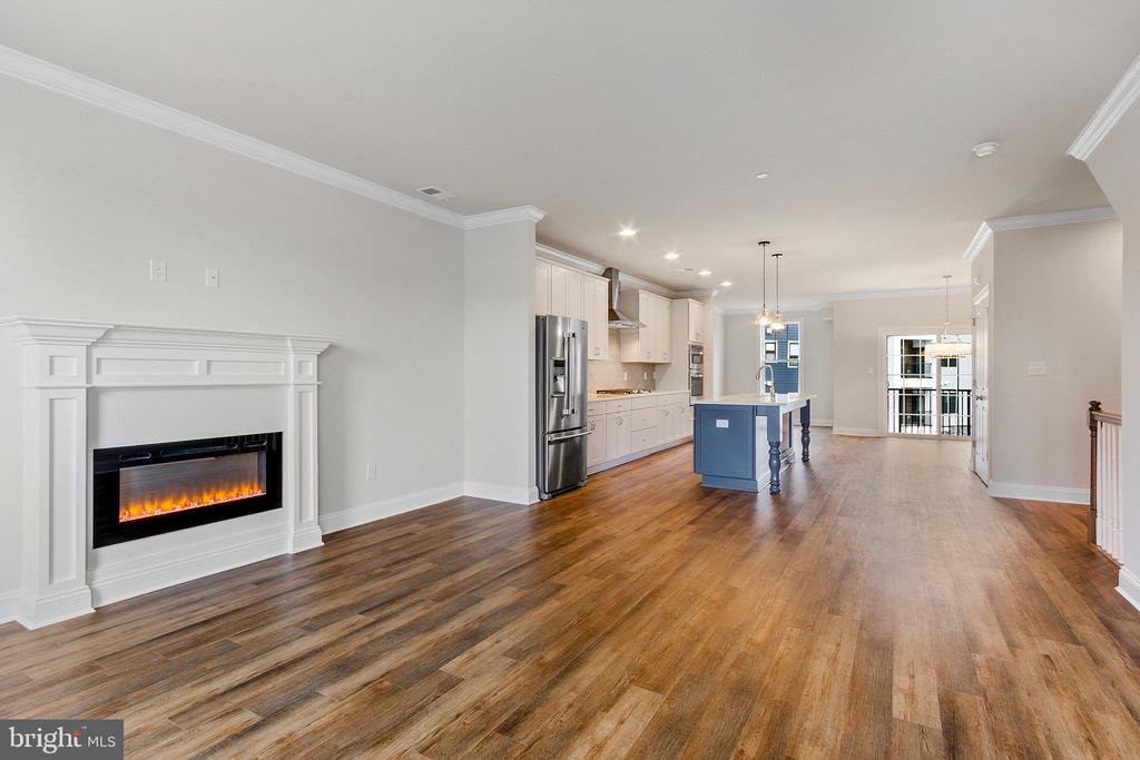 Foto principal - 261 Charles Ellis Dr