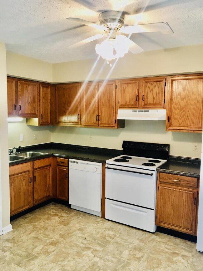 Building Photo - 2 bedroom in Forest VA 24551